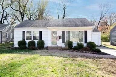 Main picture of 605 W 84th Ter