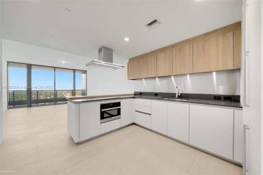 Main picture of Brickell Flatiron