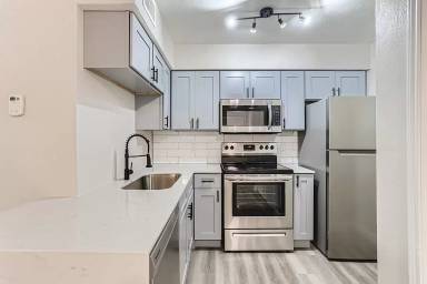 Main picture of Paces Cove