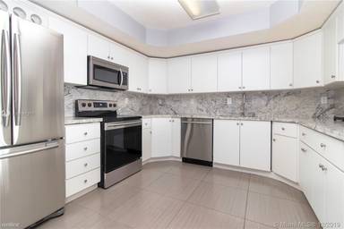 Main picture of 17415 NW 75th Pl