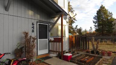 Main picture of 640 SE Centennial St