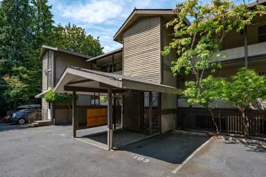Main picture of 4500 1st Ave NW