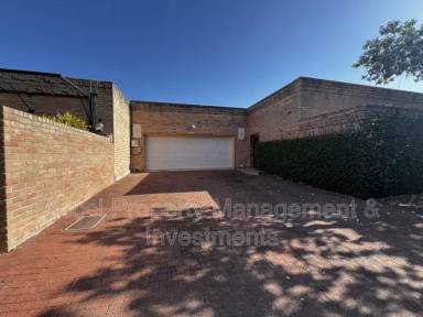 Main picture of 312 Victoria Ave
