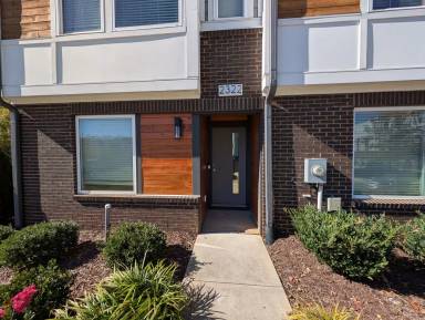 Main picture of 2322 Elizabeth Mill Pl