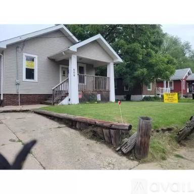 Main picture of E Virginia Ave