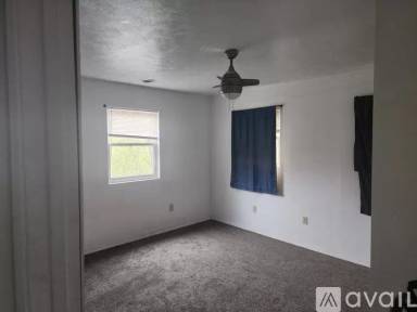 Main picture of 5620 Lincoln Ave
