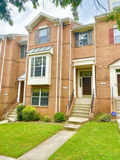 Main picture of 7 Dawn View Ct