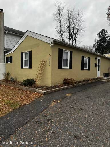 Main picture of 448 Vernon St
