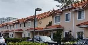 Main picture of Townhome Chateaux Gardens