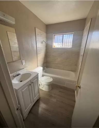 Main picture of 2505 Cedar Ave