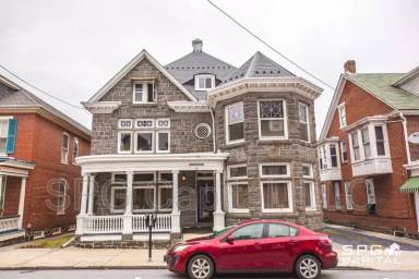 Main picture of 38 E Middle St, Gettysburg