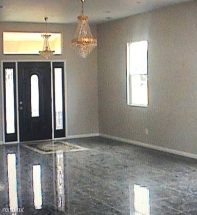 Main picture of 9558 Boxwood Ave