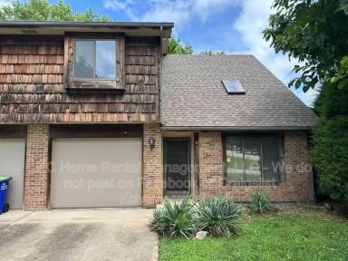 Main picture of 6251 Rene St Shawnee, KS 66216