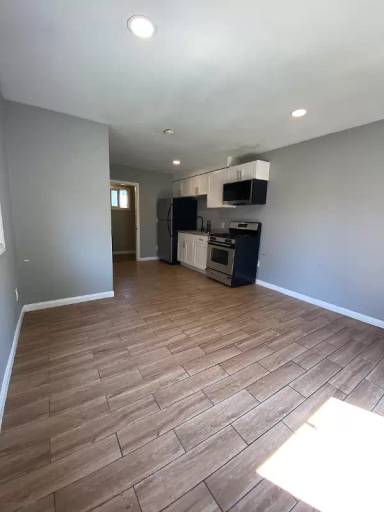 Main picture of 1610-12 Dahlia Ave