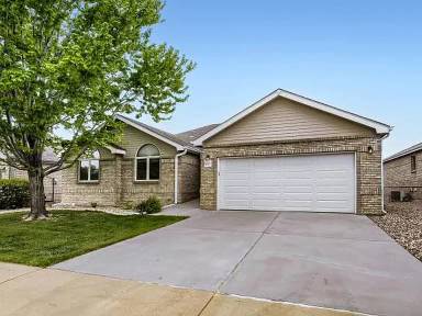 Main picture of 557 Trailwood Cir
