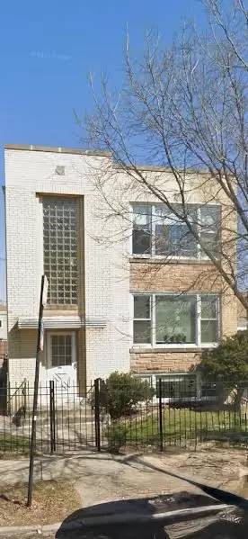 Main picture of 5615 N Kimball Ave