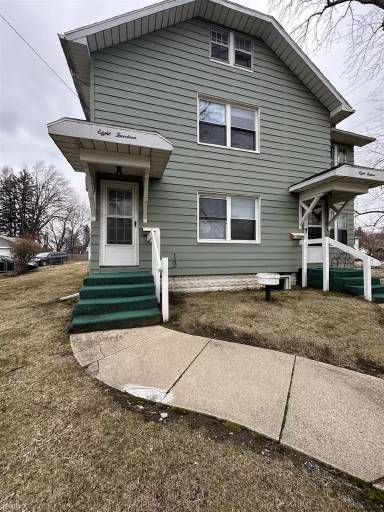 Main picture of 814 E Ganson St