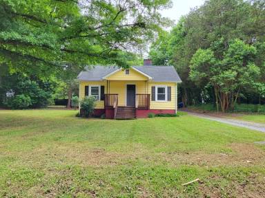 Main picture of 214 Ferstl Ave