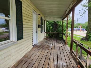 Main picture of 2345 N Prospect Ave