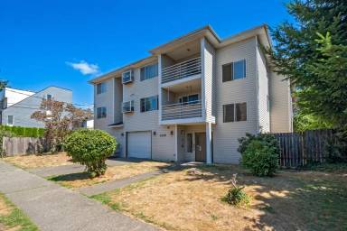 Main picture of 8820 Stone Ave N