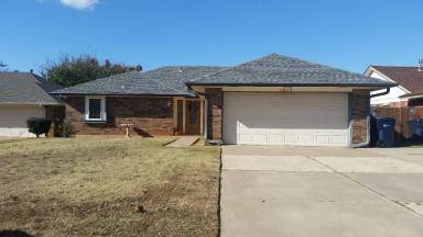 Main picture of 1213 Edinburg Dr