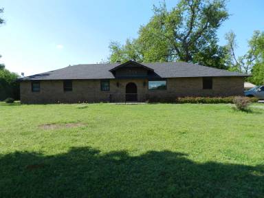 Main picture of 5401 SE Bishop Rd