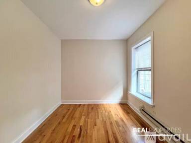 Main picture of 3825 N Fremont St