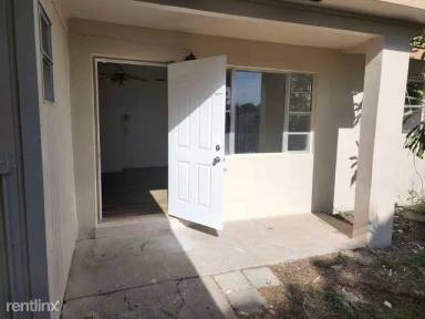Main picture of 117 SW 7th Ave