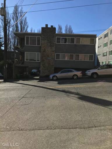 Main picture of 1215 Queen Anne Ave N