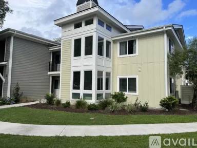 Main picture of 267 Alexandra Dr