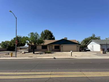 Main picture of 8832 W Mountain View Rd