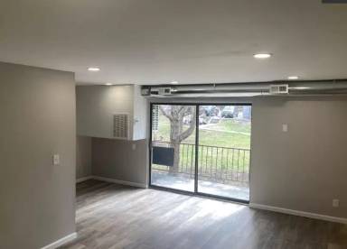 Main picture of 17500 Euclid Ave