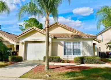 Main picture of 2420 Saint Augustine Blvd