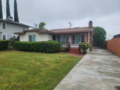 Main picture of 34971 Avenue A