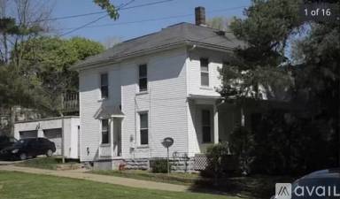 Main picture of 150 Wood St