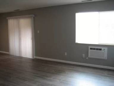 Main picture of 1625 N Murray Blvd