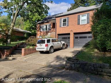 Main picture of 209 Bank St