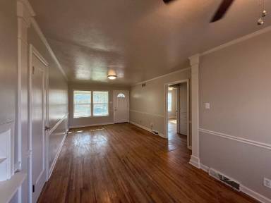 Main picture of 743 S Fountain St