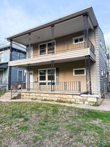 Main picture of 1254 SW Clay St