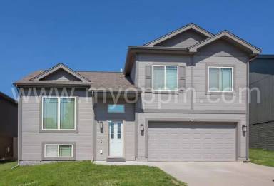 Main picture of 7422 N 92nd Ave