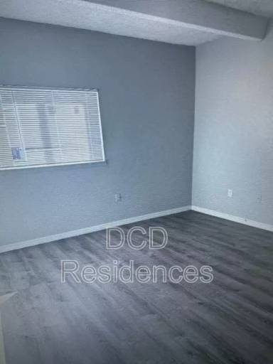 Main picture of 8310 Oak Forest Ct
