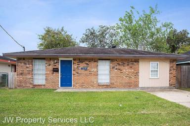 Main picture of 1518 Ames Blvd