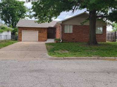 Main picture of 2441 S Norwood Ave