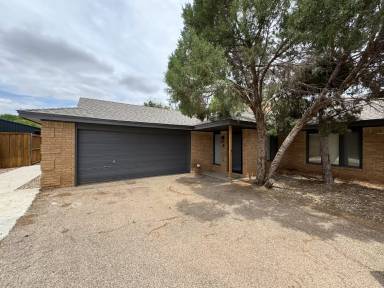Main picture of 6804 4th St