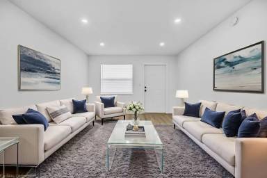 Main picture of 1015 NE 17th Ave