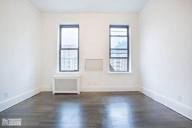 Main picture of 185 Avenue C