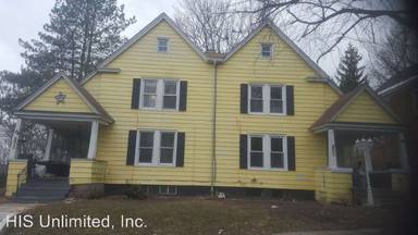 Main picture of 4 Harrison Ave