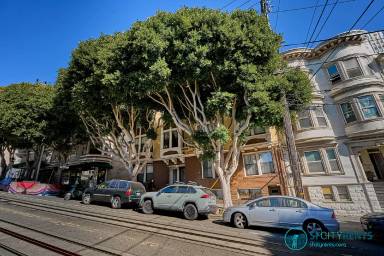 Main picture of 1930 Hyde St