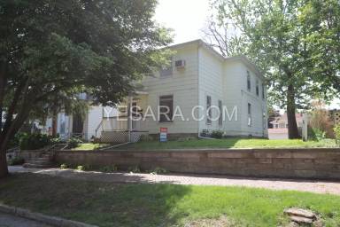 Main picture of 1021 N 6th St