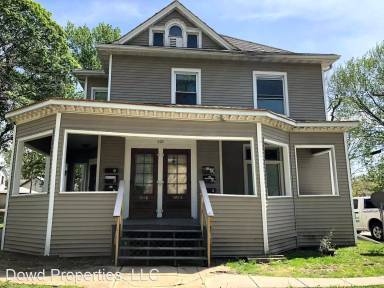 Main picture of 505 E Locust St